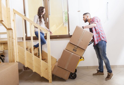 Putney man and van service for home and office removals