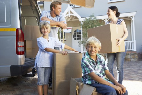 Local moving help for homes and businesses in Putney